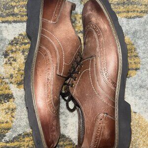 Florsheim Brown Wingtip Dress Shoes - Men's Size 10.5 - Good Used Condition
